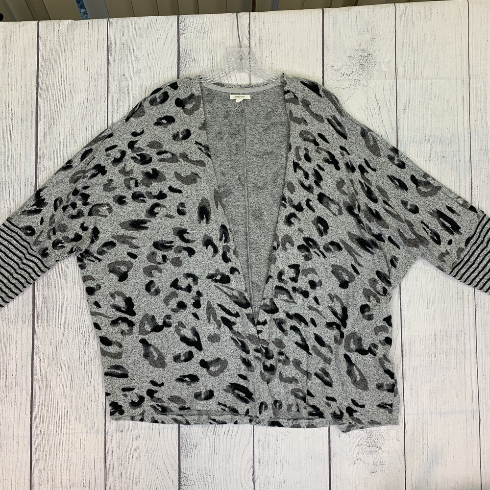 Maurices Cardigan Sweater Womens XL Gray Leopard Print Open Front Dolman Sleeve